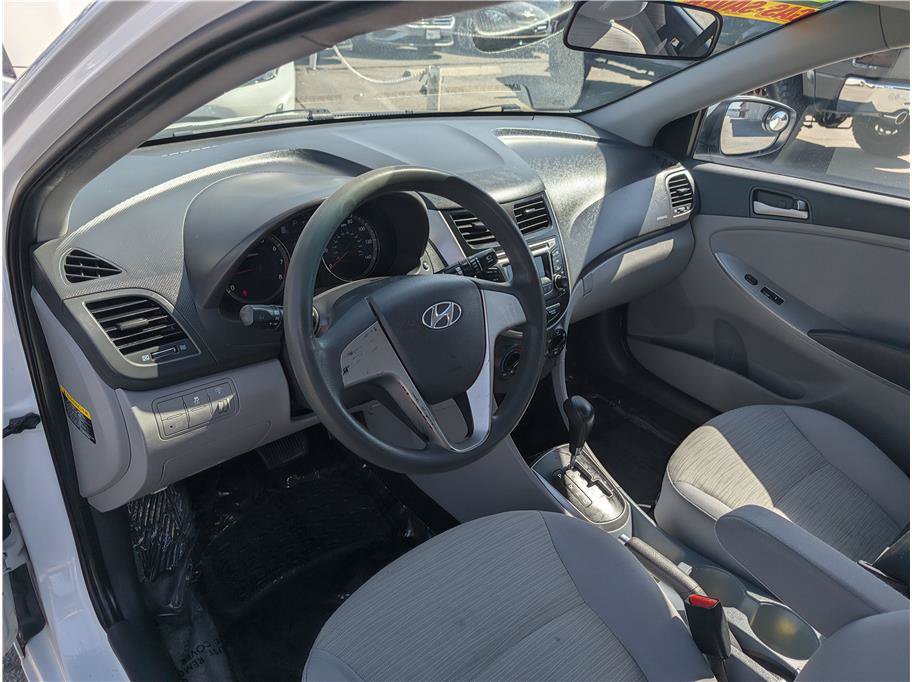 Used 2017 Hyundai Accent SE FWD image 5