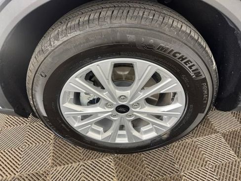 Used 2025 Ford Escape Active FWD image 29