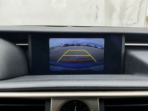 Used 2016 Lexus IS 200t RWD image 34