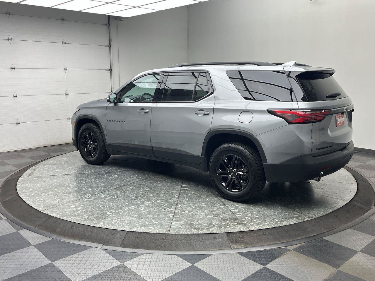 Certified 2023 Chevrolet Traverse LT AWD/4WD image 2