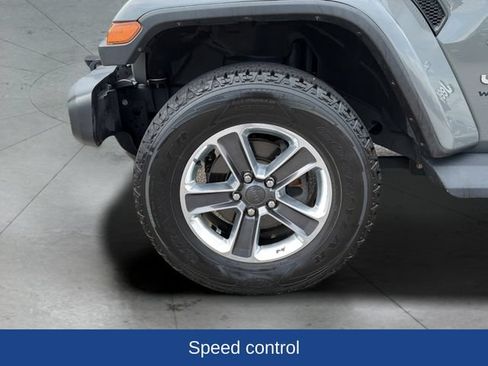 Used 2021 Jeep Wrangler Unlimited Sahara w/ Uconnect 4C Nav & Sound Group AWD/4WD image 30