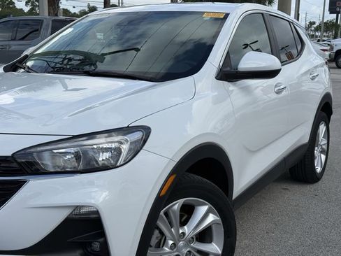 Used 2023 Buick Encore GX Preferred w/ Cold Weather Comfort Package AWD/4WD image 6