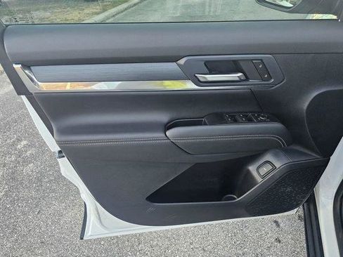 New 2026 GMC Terrain Elevation w/ Elevation Premium Package image 17