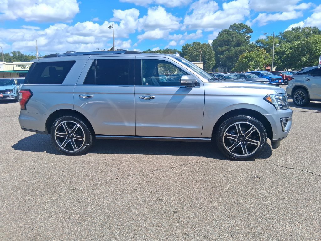 Used 2021 Ford Expedition Limited AWD/4WD image 4