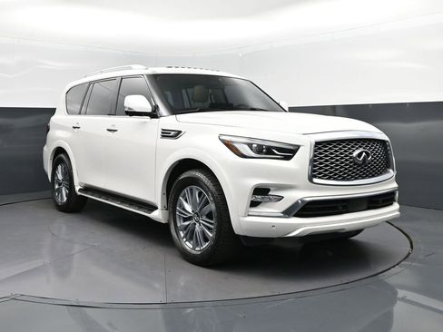 Certified 2023 INFINITI QX80 Luxe w/ Cargo Package RWD image 9