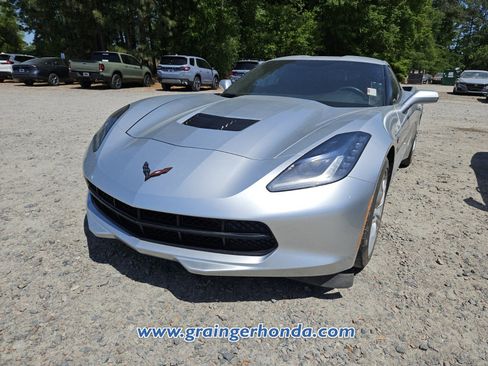 Used 2017 Chevrolet Corvette Stingray Coupe w/ Carbon Flash Badge Package image 2