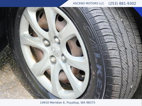 Used 2014 Hyundai Accent GS FWD image 11