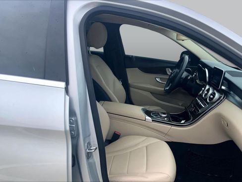 Used 2018 Mercedes-Benz C 300 Sedan image 9