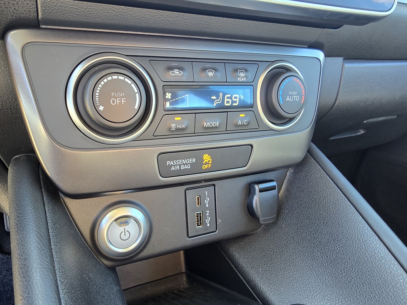 Used 2025 Nissan Leaf S FWD image 23