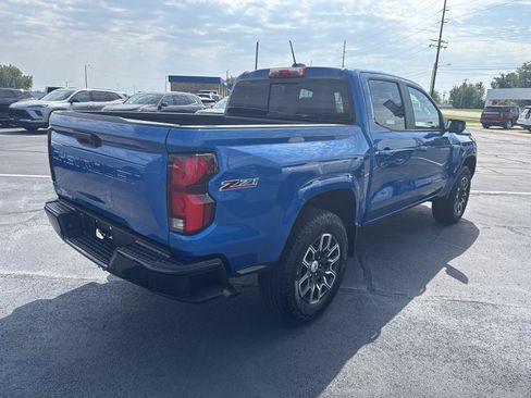 Used 2023 Chevrolet Colorado Z71 w/ Z71 Convenience Package 2 AWD/4WD image 4