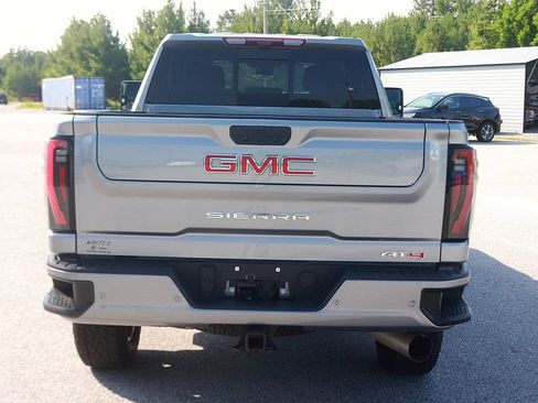 Used 2024 GMC Sierra 2500 AT4 w/ AT4 Premium Plus Package AWD/4WD image 6
