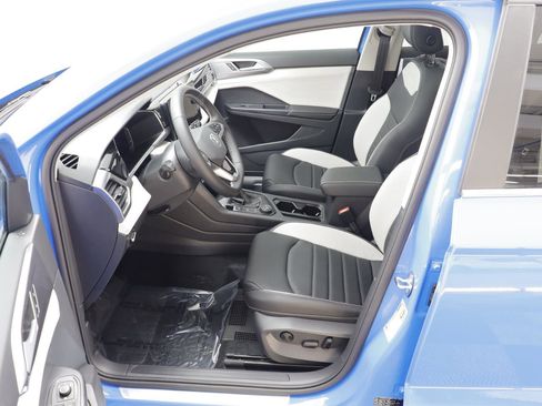 New 2026 Volkswagen Taos SEL image 6