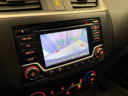 Used 2018 Nissan Sentra S FWD image 14