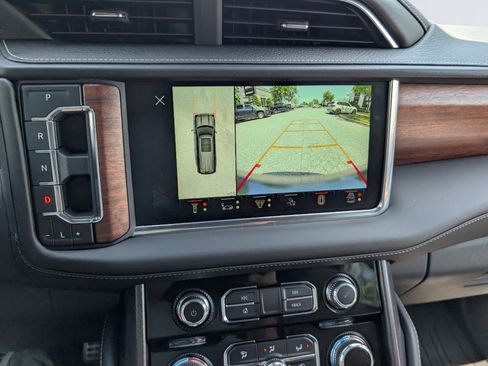Certified 2024 GMC Yukon Denali Ultimate AWD/4WD image 36