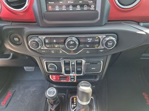 Used 2021 Jeep Gladiator Rubicon w/ LED Lighting Group image 37