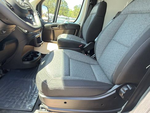New 2026 RAM ProMaster 2500 w/ Convenience Group image 17