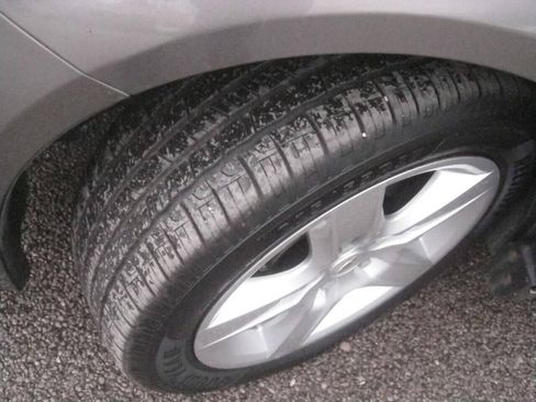 Used 2011 Chevrolet Malibu LS FWD image 25