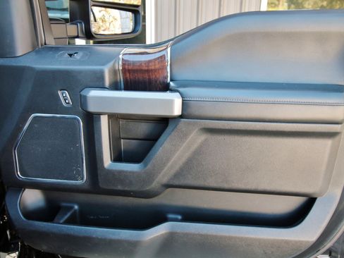 Used 2017 Ford F250 Platinum image 43