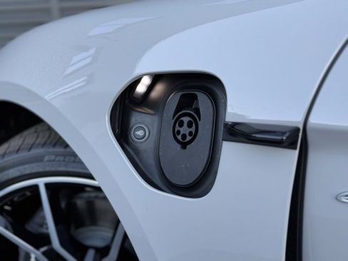 New 2026 Porsche Taycan image 13