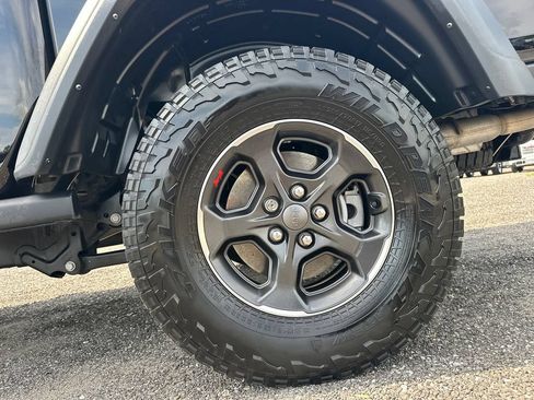 Used 2023 Jeep Gladiator Rubicon w/ Trailer Tow Package AWD/4WD image 20