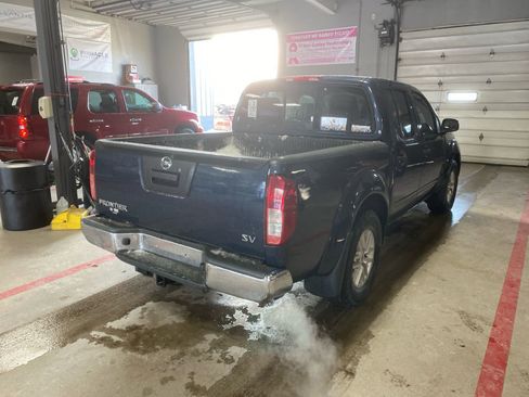 Used 2020 Nissan Frontier SV w/ SV Utility Package image 4