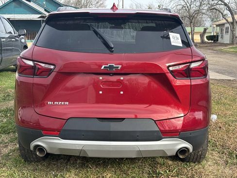 Used 2021 Chevrolet Blazer LT image 3