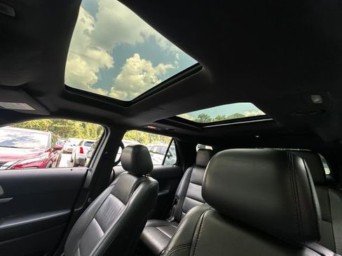 Used 2014 Ford Explorer XLT w/ Equipment Group 202A image 27