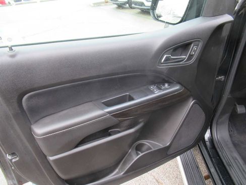 Used 2019 GMC Canyon SLE w/ SLE Convenience Package image 20