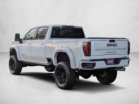 Used 2024 GMC Sierra 2500 AT4 w/ AT4 Premium Plus Package image 8