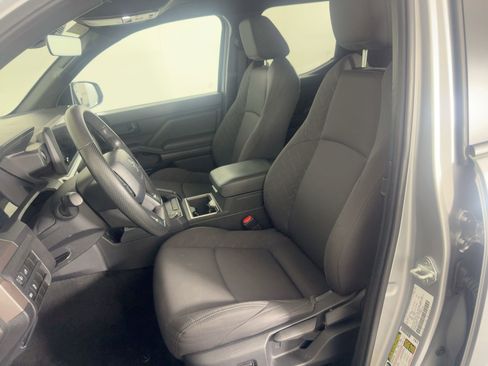 Used 2024 Toyota Tacoma SR5 image 5