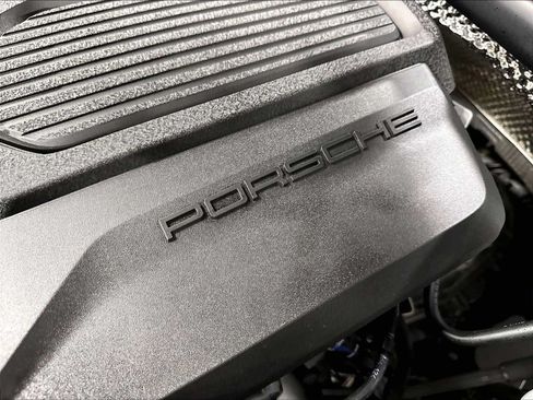 Used 2026 Porsche Macan AWD/4WD image 37