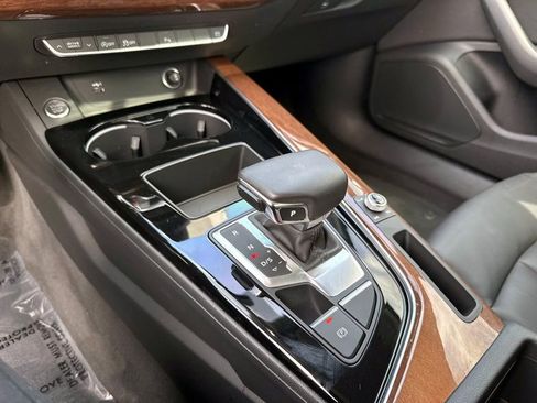 Used 2023 Audi A4 2.0T Premium w/ Convenience Package AWD/4WD image 15