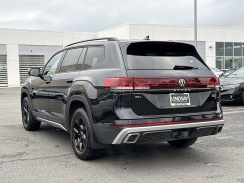 Used 2024 Volkswagen Atlas Peak Edition SEL AWD/4WD image 5
