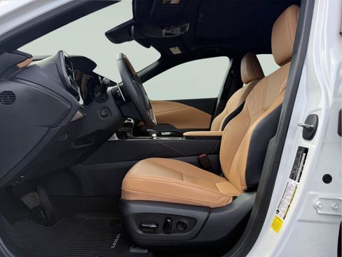 Used 2025 Lexus RX 350h image 9