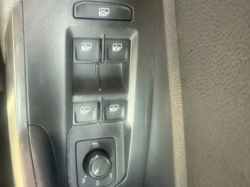 Used 2020 Volkswagen Jetta S image 23