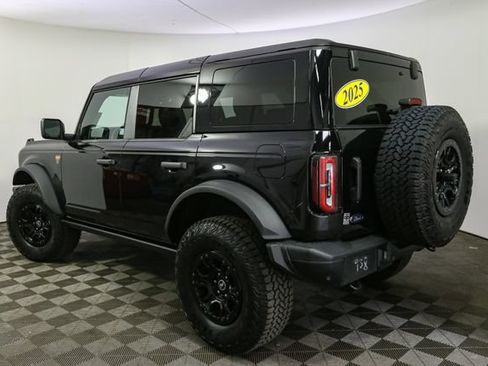 Used 2025 Ford Bronco Badlands w/ Sasquatch Package AWD/4WD image 8