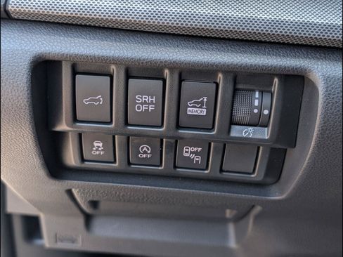 Used 2021 Subaru Forester Limited w/ Popular Package #3 AWD/4WD image 17