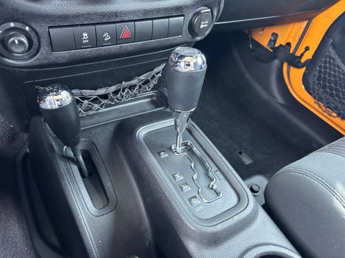 Used 2012 Jeep Wrangler Unlimited Sport AWD/4WD image 26