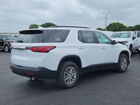Used 2023 Chevrolet Traverse LT FWD image 6