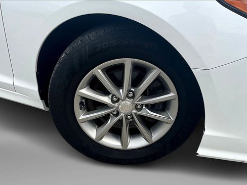 Used 2018 Hyundai Sonata ECO image 9