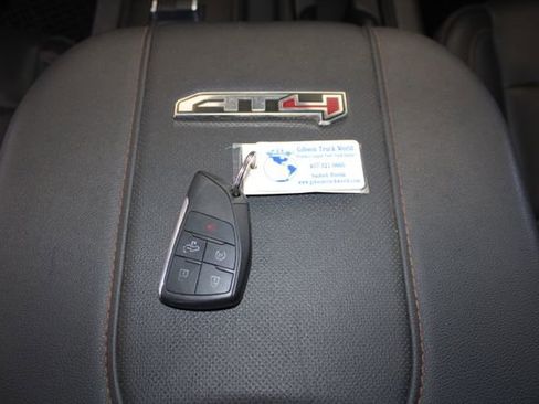 Used 2024 GMC Sierra 2500 AT4 w/ AT4 Premium Plus Package image 29