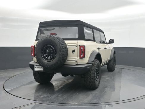 New 2025 Ford Bronco Badlands image 26