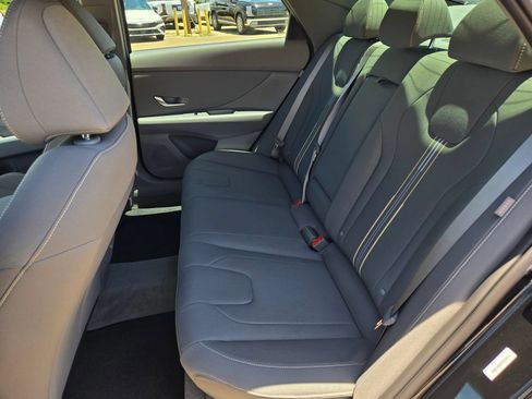 New 2026 Hyundai Elantra SEL Sport Premium FWD image 18