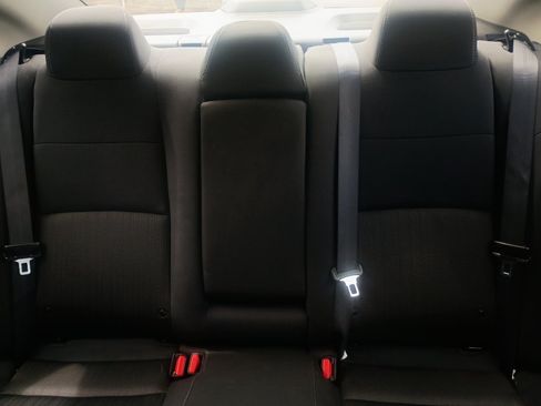 Used 2025 Nissan Altima 2.5 SV FWD image 10