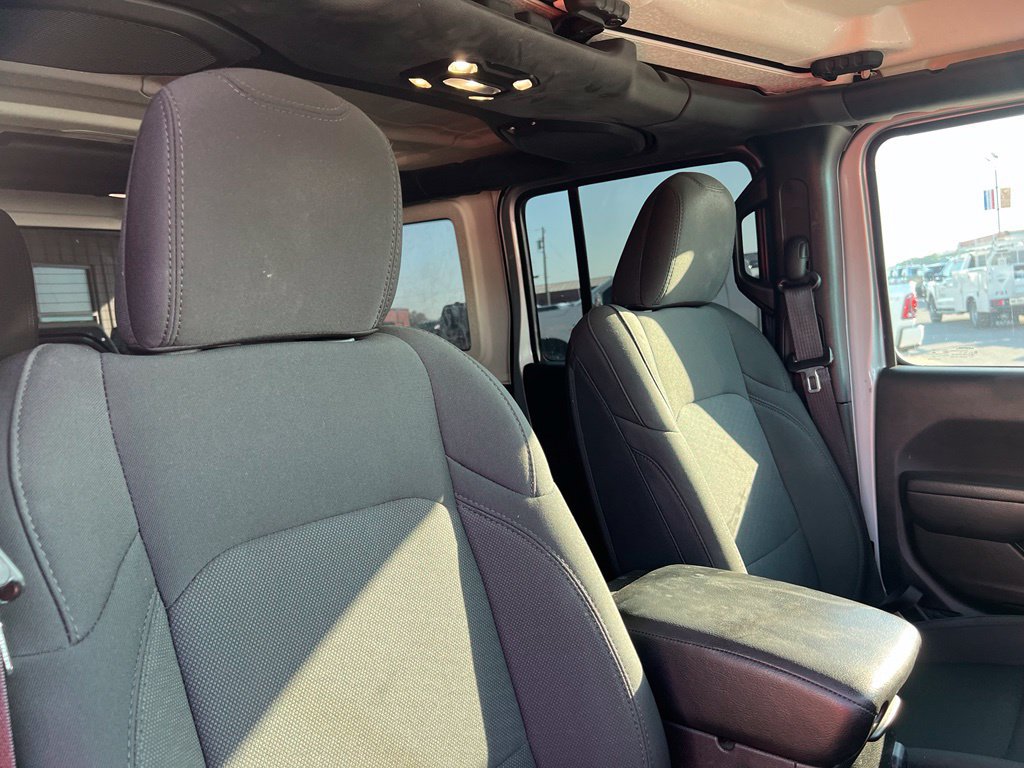 Used 2022 Jeep Wrangler Unlimited Sport AWD/4WD image 23