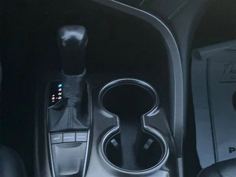 Used 2022 Toyota Camry SE image 15