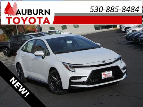 New 2026 Toyota Corolla SE image 1