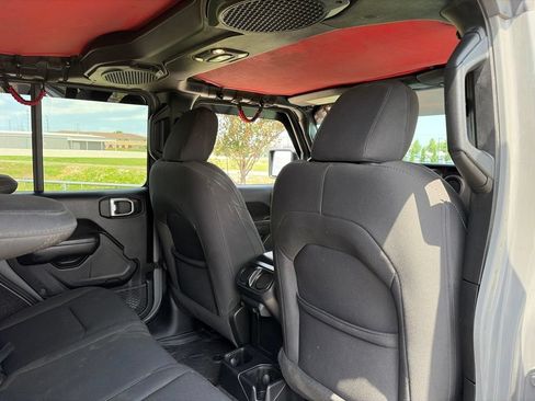 Used 2021 Jeep Wrangler Unlimited Sport AWD/4WD image 32