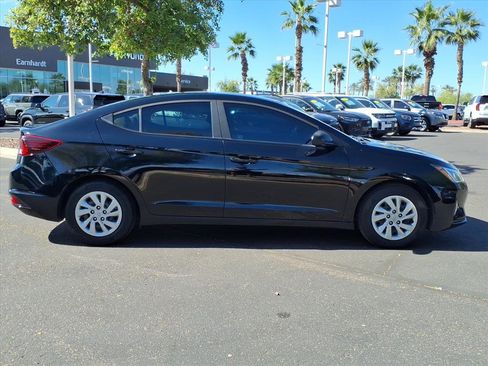 Used 2020 Hyundai Elantra SE image 6