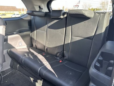 Used 2024 Toyota Grand Highlander XLE image 24